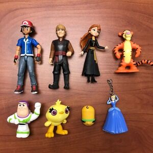 Ash‎ - Kristoph - Anna - Buzz and friends